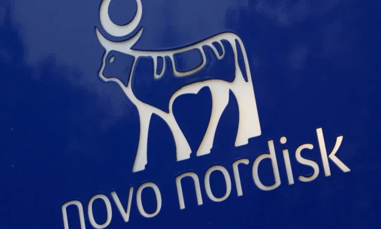 A Novo Nordisk prepara um movimento de US$ 26 bilhões para dominar o mercado global de emagrecimento com tecnologia chinesa. Veja a análise.