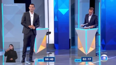 Eduardo Paes recorre a manobras de associação política para atacar adversários, evidenciando o uso da 'velha política' no cenário carioca. Entenda o caso.