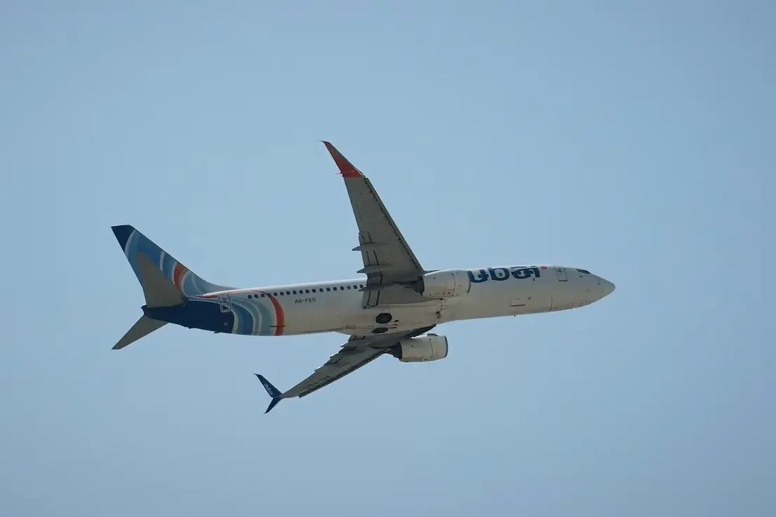 Uma tentativa de ataque terrorista jihadista quase causou uma tragédia aérea. Veja como o heroísmo de passageiros salvou centenas de vidas em um voo da FlyDubai.